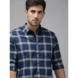 Roadster Men Blue & Off-White Regular Fit Checked Casual Sustainable Shirt-picture-35