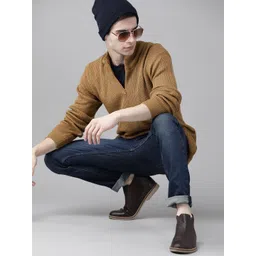 Roadster Men Brown Solid Half Zipper Pullover-picture-13