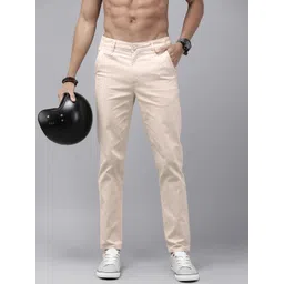 Roadster Men Budford Satin Stretch Chinos-picture-29