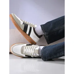 Roadster Men Colourblocked Lace Up Round Toe Sneakers-picture-28