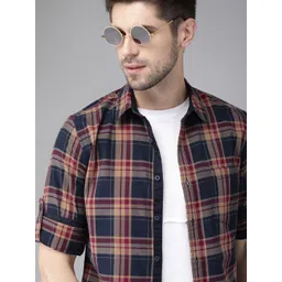 Roadster Men Khaki  Navy Blue Regular Fit Checked Casual Sustainable Shirt-picture-15