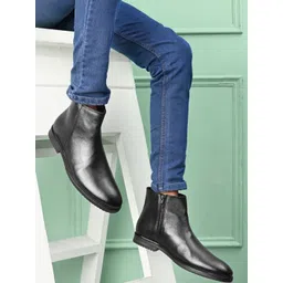 Roadster Men Leather Boots With Side Chain image 1