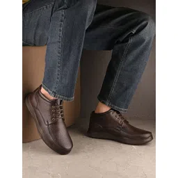 Roadster Men Leather Lace-Up Derbys-image-22