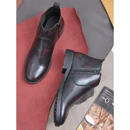 Roadster Men Mid-Top Chelsea Boots-picture-42