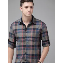 Roadster Men Navy Blue & Multicoloured Slim Fit Checked Casual Sustainable Shirt-picture-10