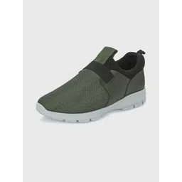 Roadster Men Sneakers-picture-40