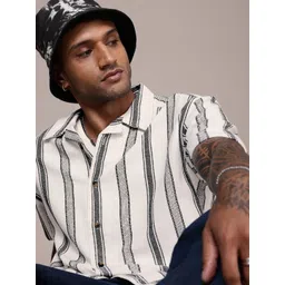 Roadster Men Striped Oversized Casual Shirt-picture-36