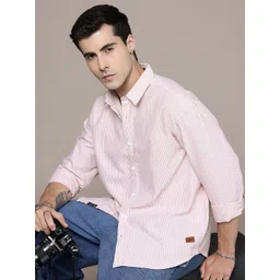 Roadster Relaxed Fit Striped Casual Shirt-picture-22