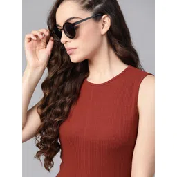 Roadster Rust Brown Solid Pure Cotton Fitted Top-picture-26