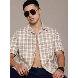 Roadster The Life Co. Men Checked Pure Cotton Seersucker Shirt-picture-13