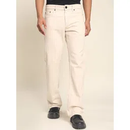 Roadster The Lifestyle Co Men Classic Bootcut Mid-Rise Clean Look Jeans-picture-10