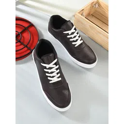 Roadster The Lifestyle Co. Men Lightweight Lace-Ups Sneakers-picture-21