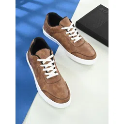 Roadster The Lifestyle Co. Men Lightweight Lace-Ups Sneakers-picture-16