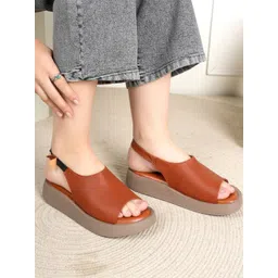 Roadster Women Synthetic Leather Closed Back Platform Sandals-picture-13