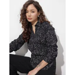 The Roadster Life Co. Abstract Printed Pure Cotton Shirt Style Top-picture-34