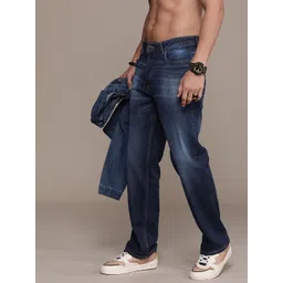 The Roadster Life Co. Men Light Fade Stretchable Jeans-picture-25