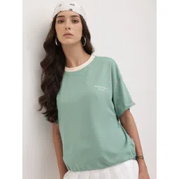 The Roadster Life Co. Women Drop-Shoulder Sleeves Oversized T-shirt with Toogled Hem-picture-18