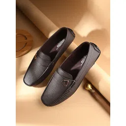 The Roadster Lifestyle Co Men Casual Loafers-picture-26