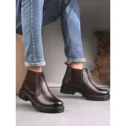 The Roadster Lifestyle Co. Men Round Toe Slip-On Chelsea Boots-picture-24