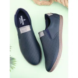 The Roadster Lifestyle Co Men Slip On Lightweight Sneakers-picture-34