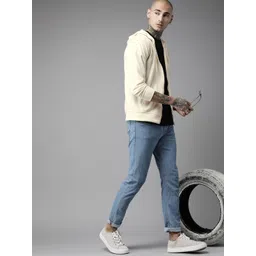 The Roadster Lifestyle Co. Men Solid Hooded Sweatshirt-picture-16