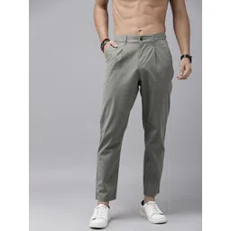 The Roadster Lifestyle Co. Men Solid Relaxed Fit Pleated Chinos Trousers-picture-19