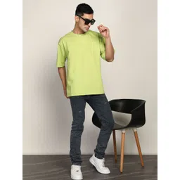 The Roadster Lifestyle Co. Men Solid Round Neck Cotton T-shirt-picture-24