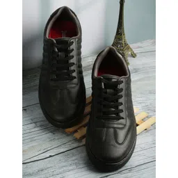 The Roadster Lifestyle Co Men Solid Round Toe Lightweight Sneakers-picture-40