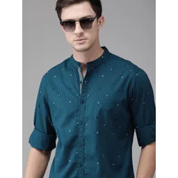 The Roadster Lifestyle Co Men Teal Blue & Off-White Regular Fit Printed Sustainable Casual Shirt-picture-40