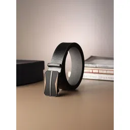 The Roadster Lifestyle Co. Men Textured Leather Belt-picture-18
