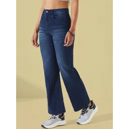 The Roadster Lifestyle Co Women Clean Look Straight Fit Jeans-picture-28