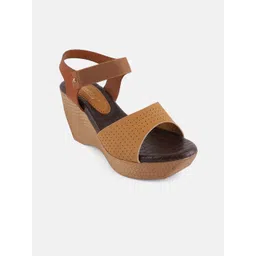 The Roadster Lifestyle Co Women Textured Wedge Sandals-picture-33