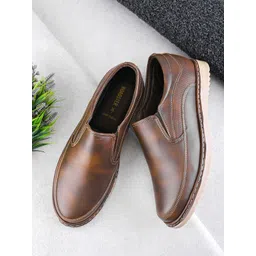 The Roadster Lifestyle CoMen Slip On Sneakers-picture-32