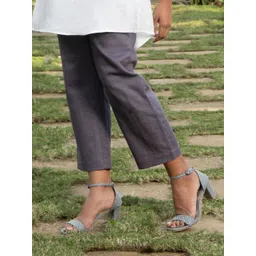 ROAR FOR GOOD Women Open Toe Textured Block Heel Sandals-picture-41