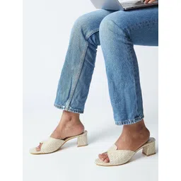 ROAR FOR GOOD Women Textured Open Toe Block Heels-picture-27