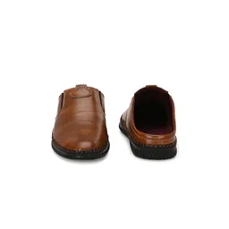 Rowlans Men Textured Mules image 5