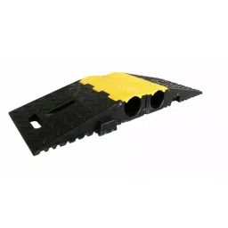 RS PRO 850 mm Black & Yellow Cable Cover in Rubber, 80 mm Inside dia., 2522816-image-3