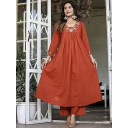 Rujave Floral Embroidered Regular Thread Work A-Line Kurta With Trousers & Dupatta-picture-26