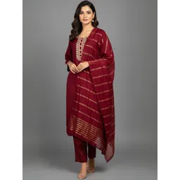 Ruvii Ethnic Motifs Embroidered Round Neck Thread Work Kurta With Trousers & Dupatta-picture-29