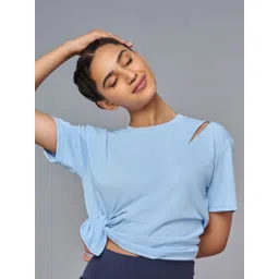 RYZ Relaxed Fit Anti-Odour Cut Out Detailed Top-picture-10