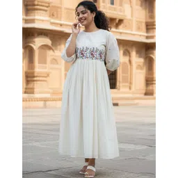 SAICHA Women Floral Embroidered Thread Work Indie Florals Kurta-picture-23