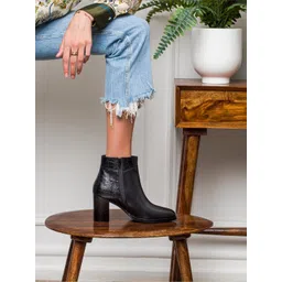 Saint G Black Croco-Skin Textured Leather Ankle Boots-picture-31