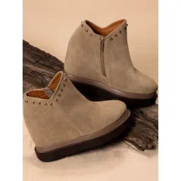 Saint G Women's Emily Beige Wedge Booties-picture-37