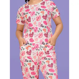 SAKARMAA Women Printed T-Shirt & Joggers Co-Ords image 2