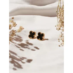 SALTY Contemporary Studs Earrings-picture-30