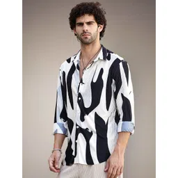 SAMRIZ Men Abstract Printed Spread Collar Casual Shirt-picture-22
