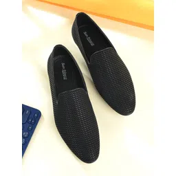 San Frissco Men Black Textured Casual Loafers-picture-28