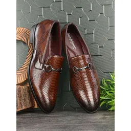 San Frissco Men Textured Buckle Detailed Comfort-Fit Formal Moccasins-picture-34