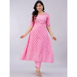 Sanganeri Kurti Floral Printed Gotta Patti Kurta With Trousers-picture-39