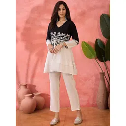 Sangria Black Floral Embroidered V-Neck Tunic With Trouser-picture-27